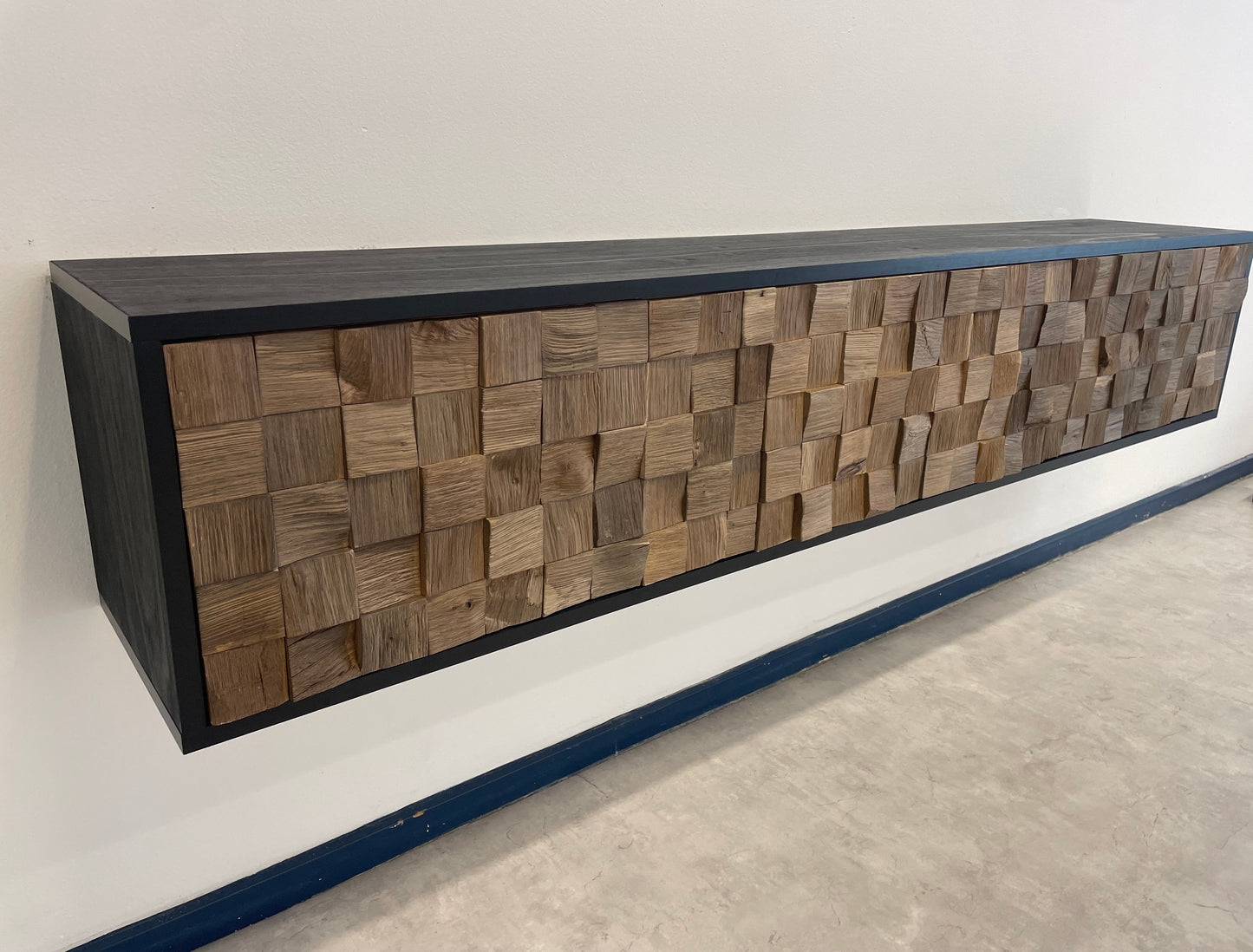 TV Meubel Massief Hout beuken 3 Deuren ART 8810