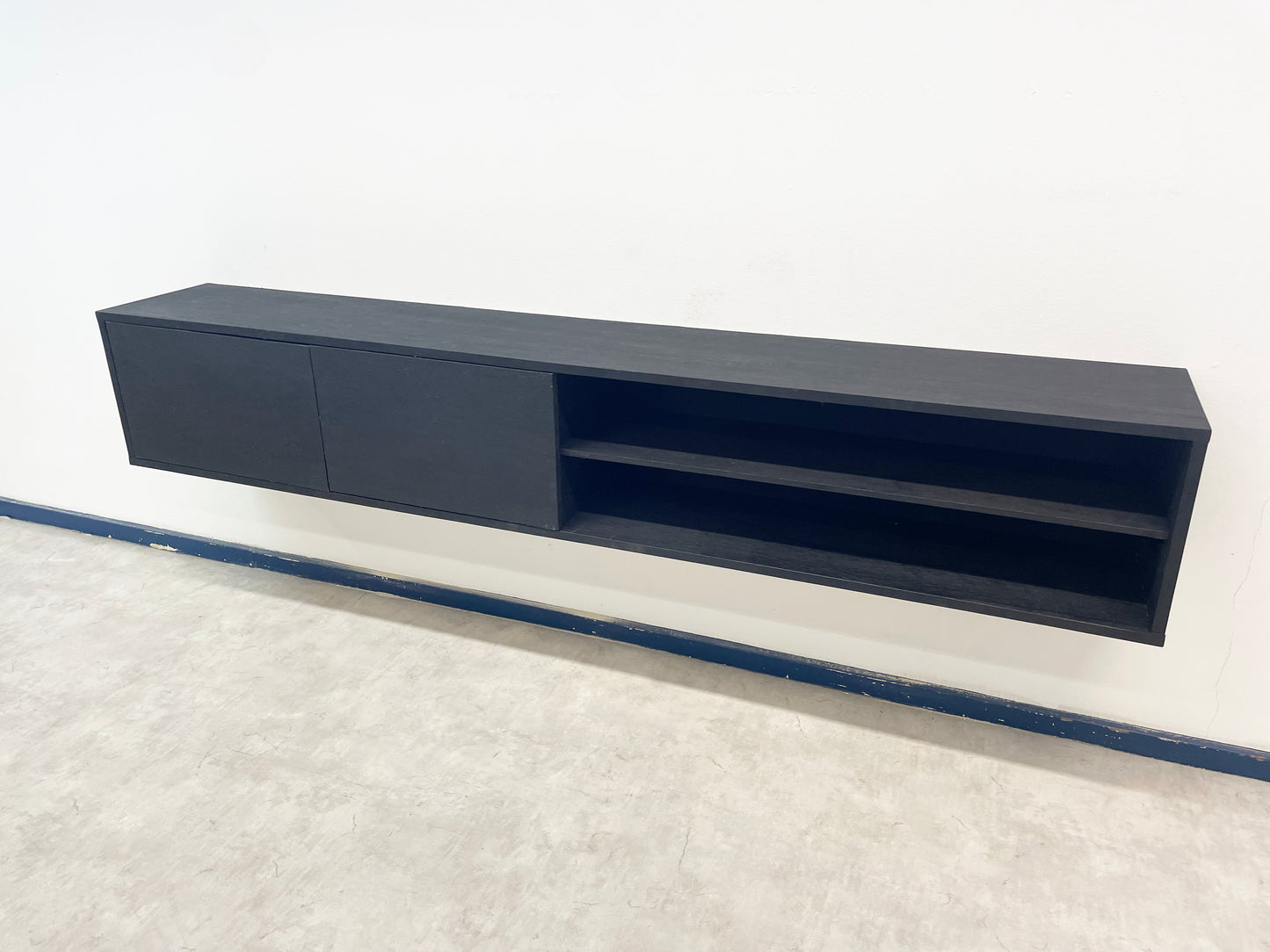 Eclora TV Meubel met 2 klepdeuren