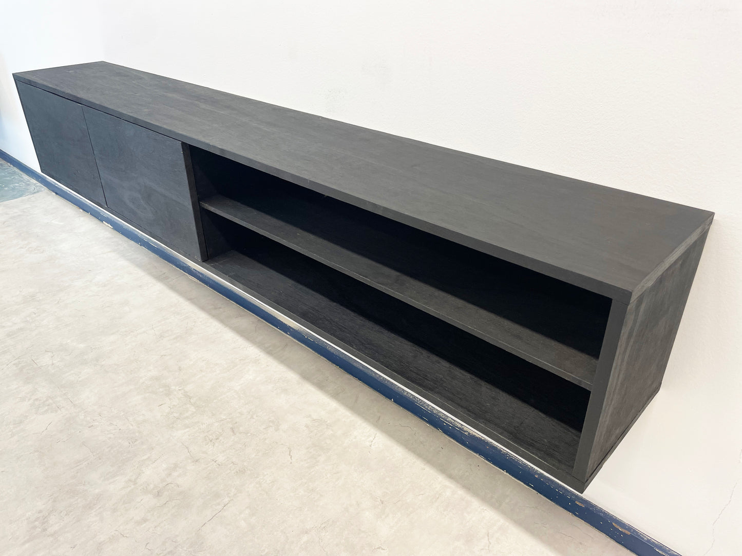 Eclora TV Meubel met 2 klepdeuren
